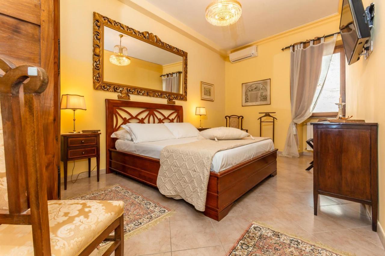 B & B La Fontaine Residenza D'Epoca วิแตร์โบ ภายนอก รูปภาพ