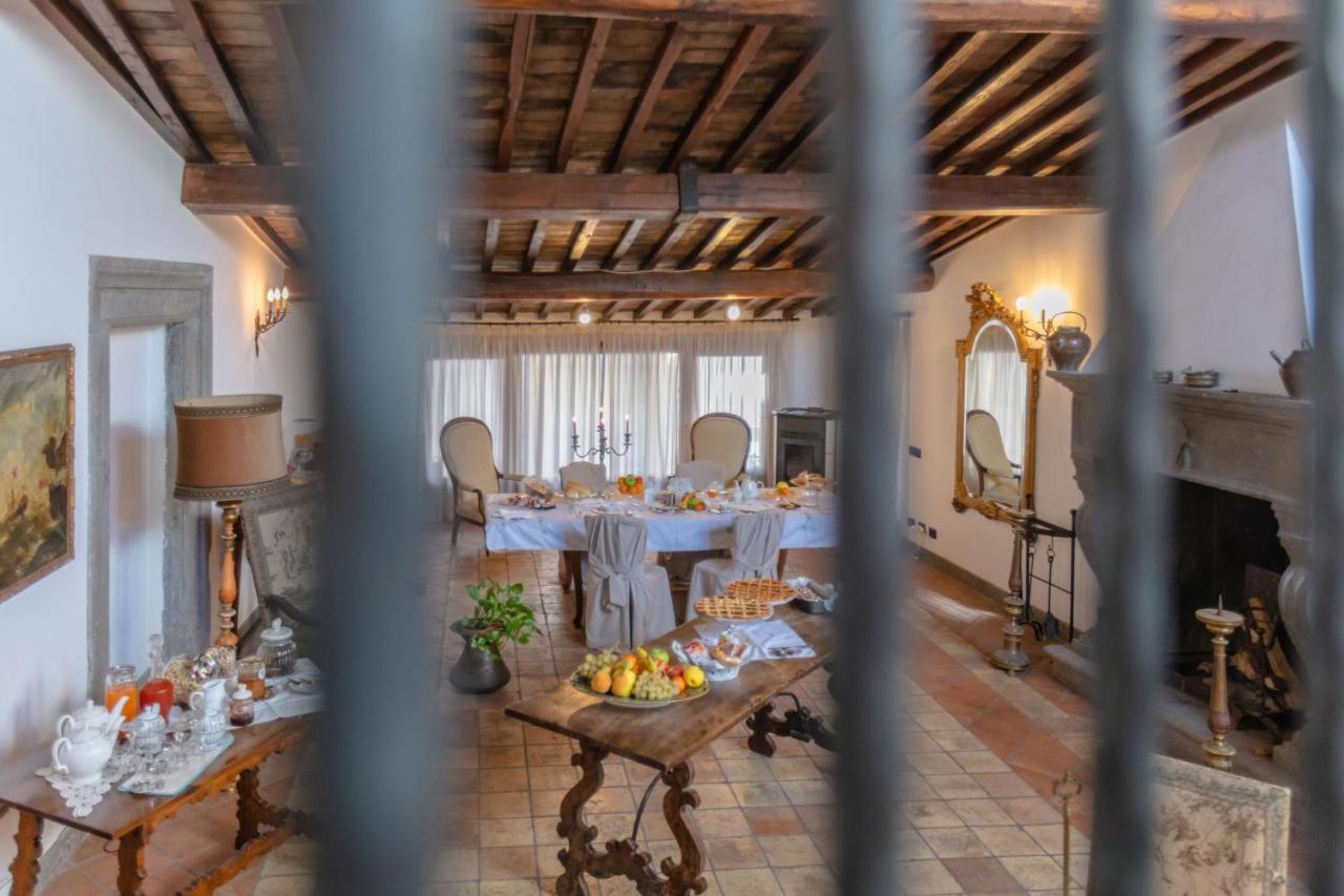 B & B La Fontaine Residenza D'Epoca วิแตร์โบ ภายนอก รูปภาพ